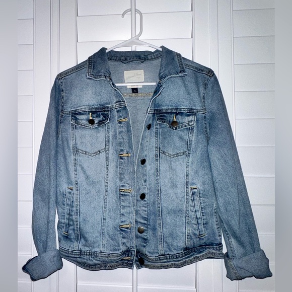 Blue jean jacket - Picture 1 of 6